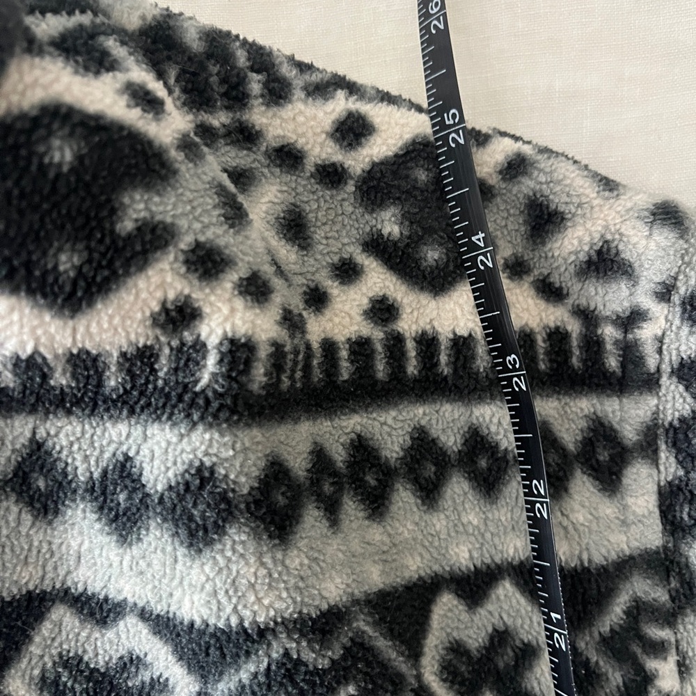 Vintage L.L. Bean patterned fleece - Picture 9 of 10
